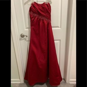 David’s Bridal Red Bridesmaid Dress